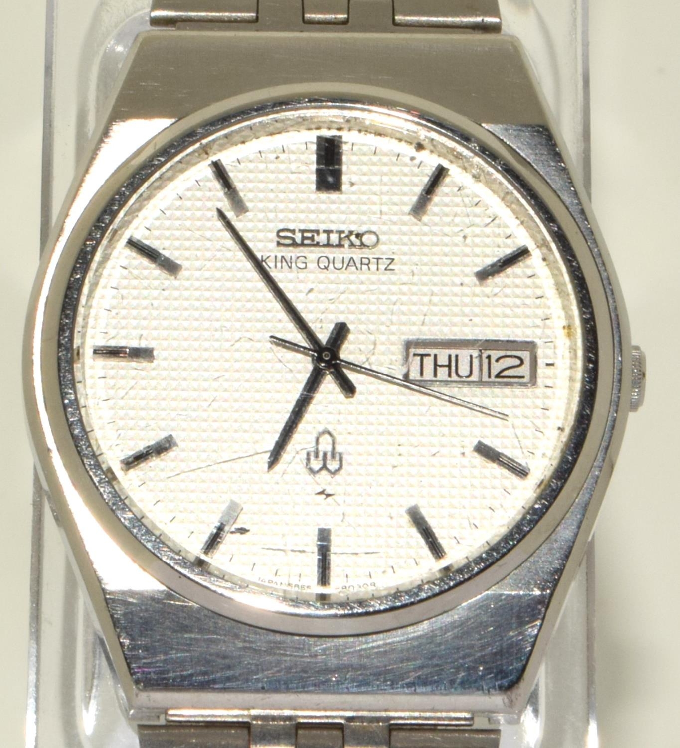 Seiko King quartz watch with attractive waffle dial on a stainless steel strap ref:5856-8070. Serial - Image 2 of 6