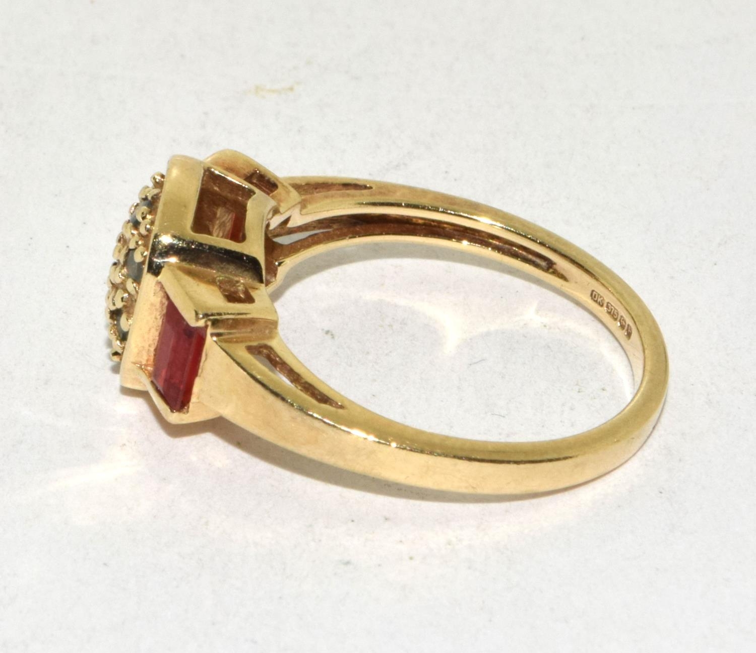 Multi stone 9ct gold ring, Size O , 3.7g - Image 2 of 5