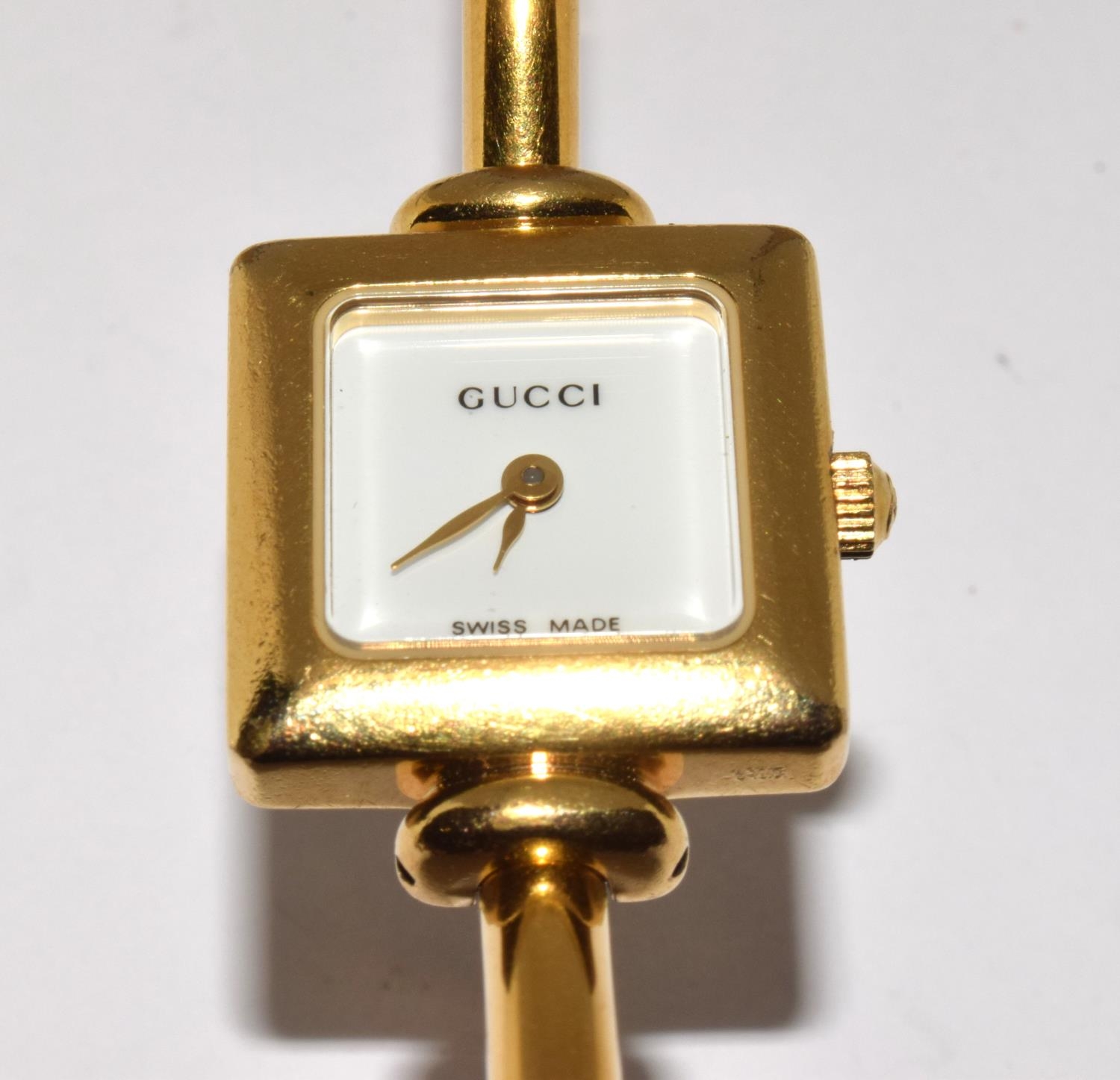 Gucci ladies watch model 1900L, working when catalogued. - Image 2 of 6