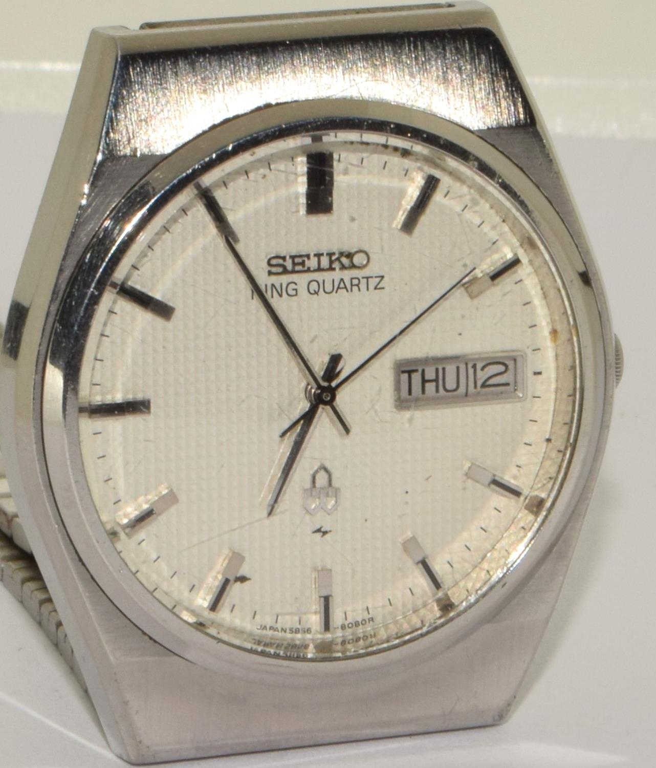 Seiko King quartz watch with attractive waffle dial on a stainless steel strap ref:5856-8070. Serial - Image 6 of 6