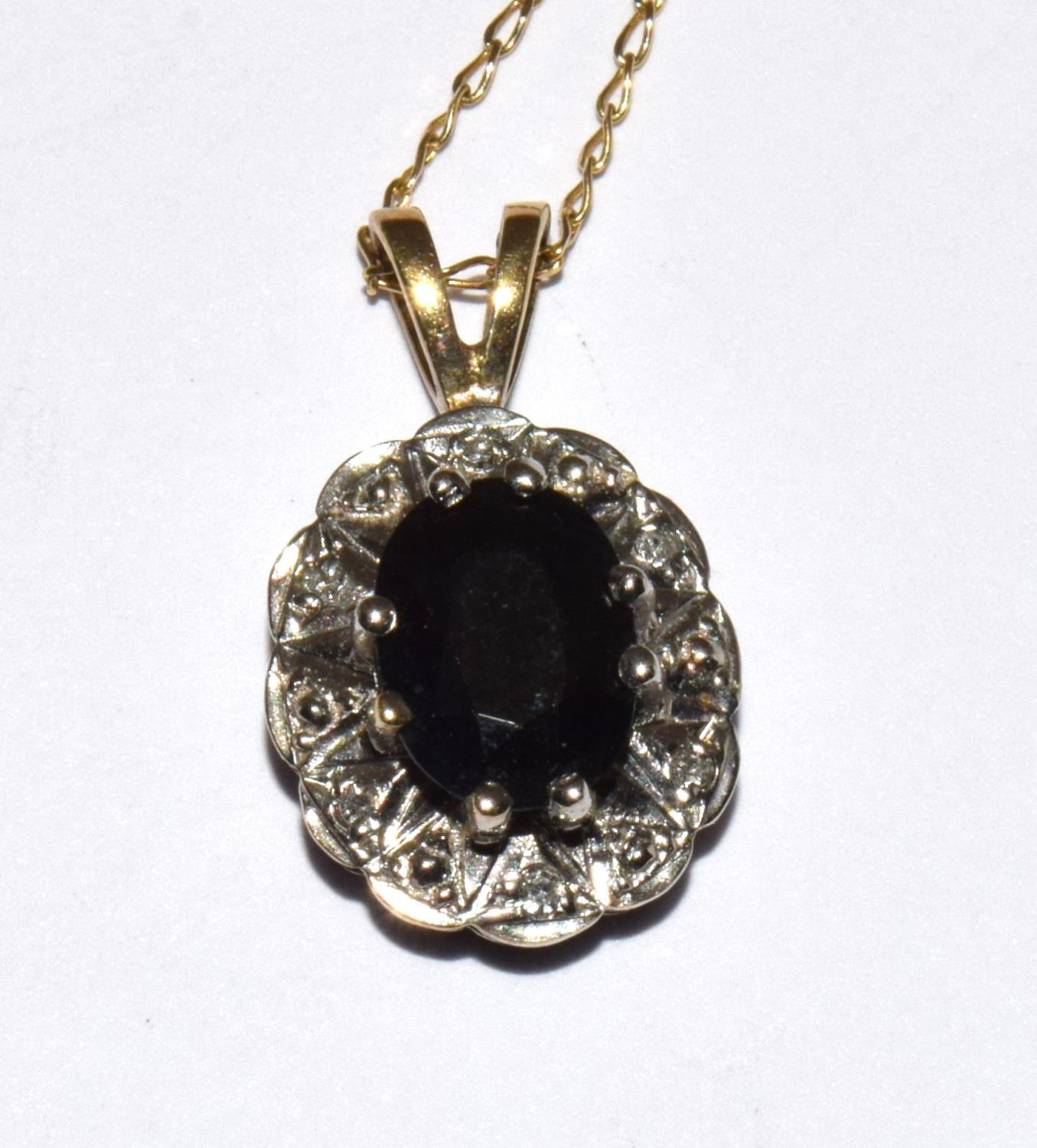 9ct gold Diamond and Sapphire pendant necklace together with matching earrings chain 42cm - Image 2 of 6