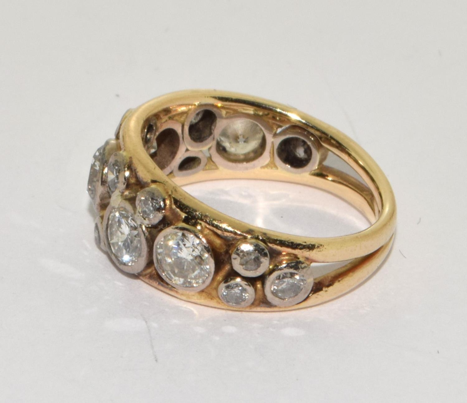 9ct gold ladies vintage Multiple Diamond ring of approx 1.5ct size N - Image 2 of 5