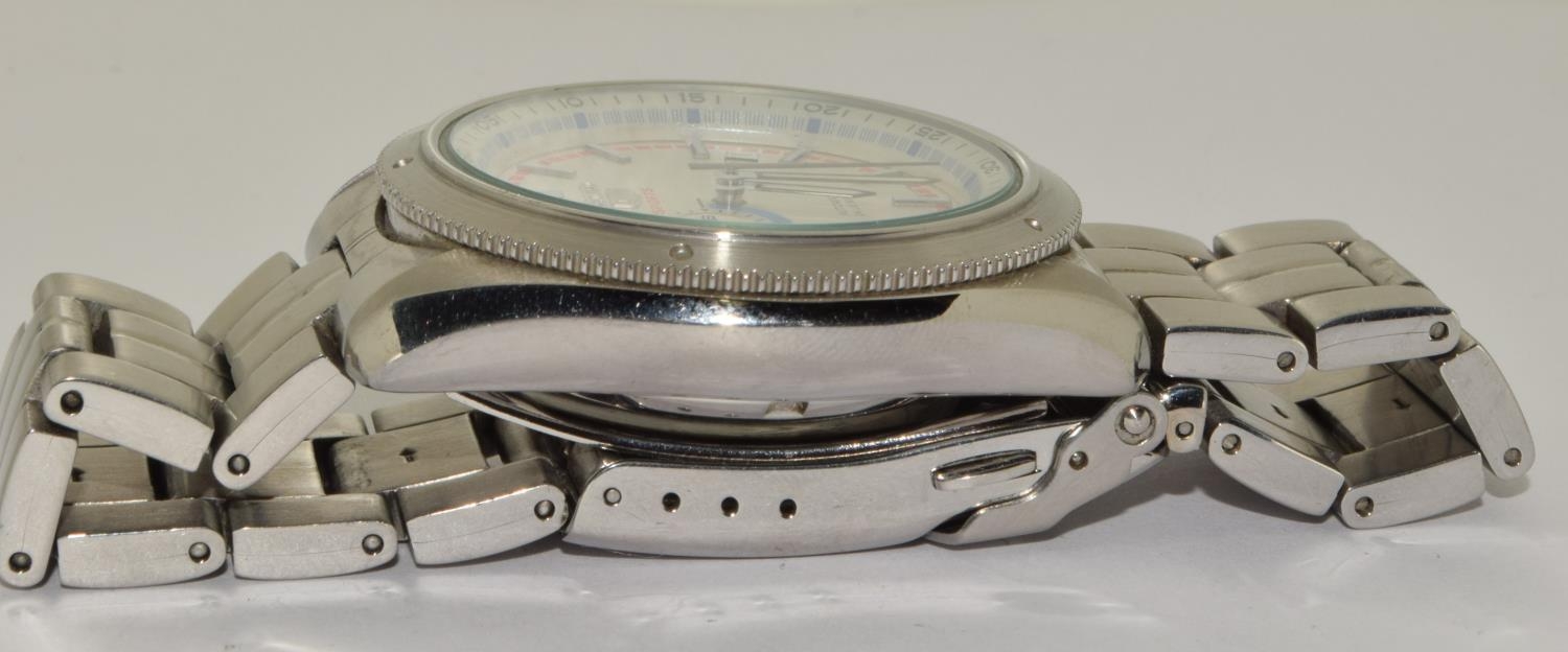 Seiko 5 Sports automatic 24 jewels ref 4R37-00G0. on stainless steel strap. Unusually crown is set - Image 4 of 6