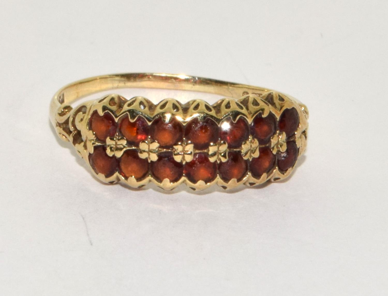 9ct gold ladies twin bar antique set garnet ring size S - Image 5 of 5