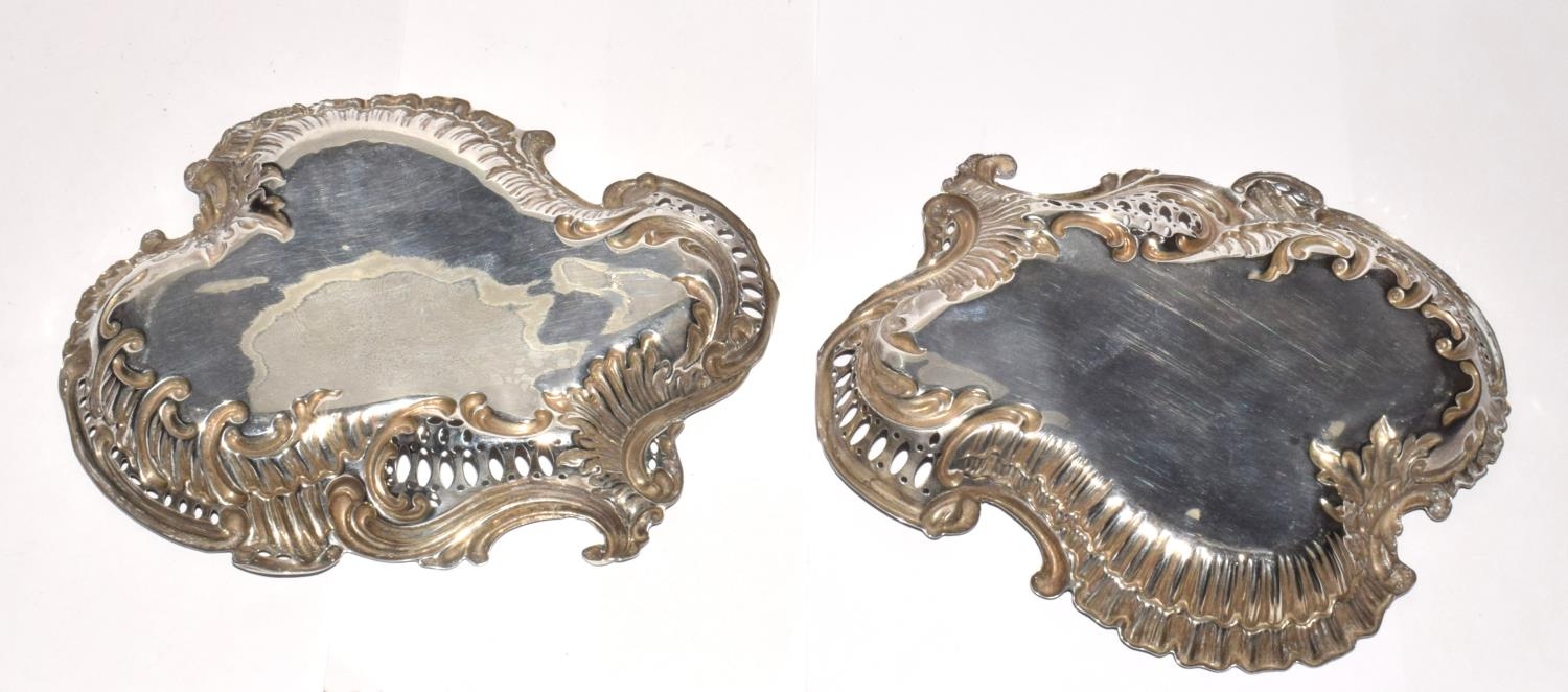 Pair silver Walker and Hall H/M embossed bon bon dishes 15x12cm - Image 5 of 7