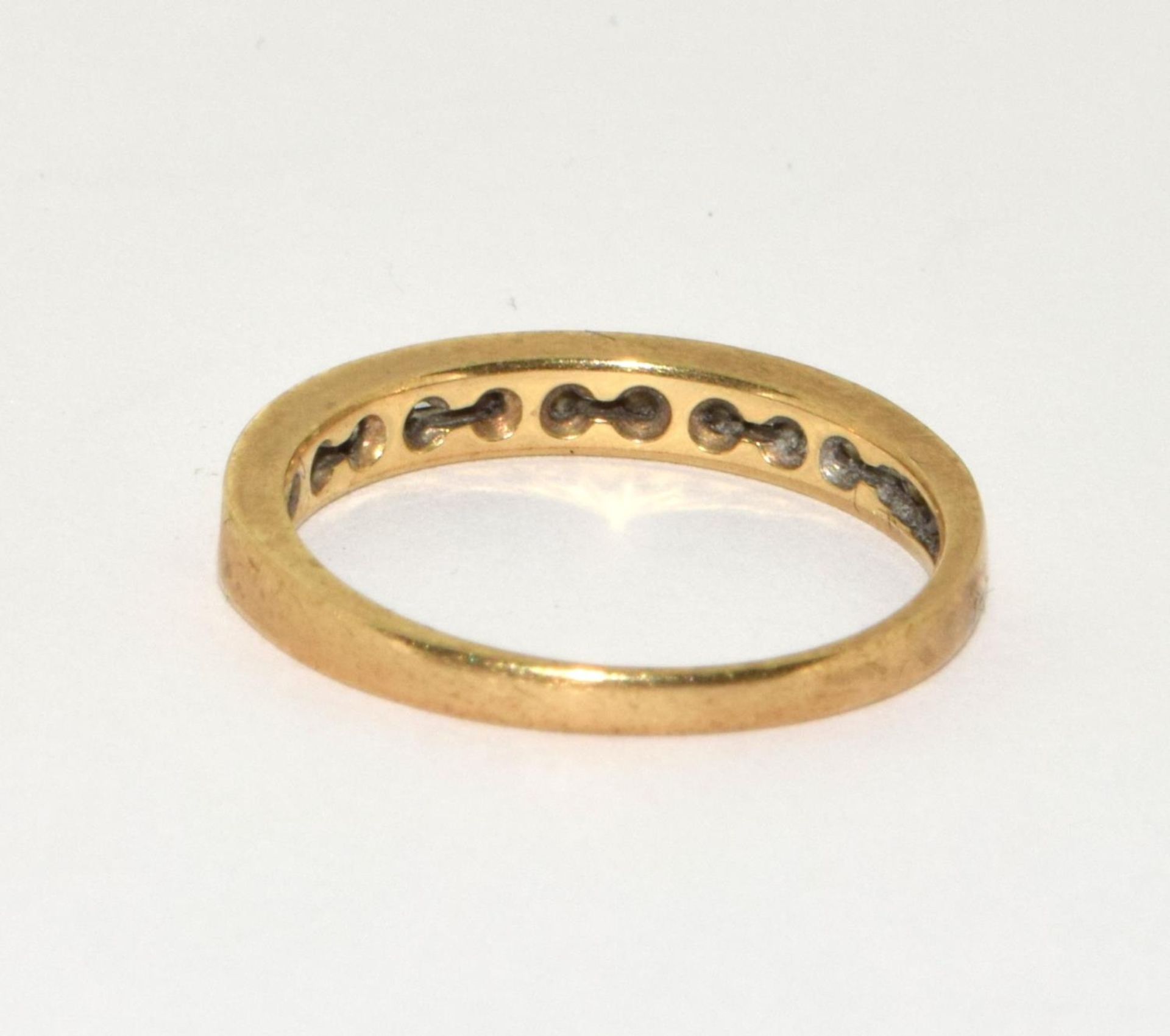 9ct gold ladies Diamond 1/2 eternity ring size W - Image 3 of 5