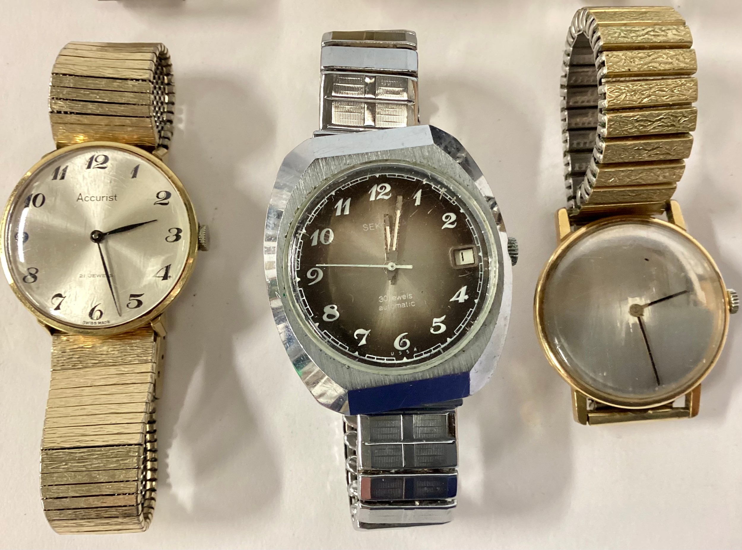 A collection of vintage gents mechanical watches To include Fero, Sekonda and Osco. All seen working - Image 4 of 4