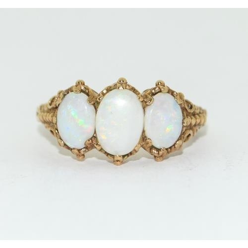 9ct gold ladies antique Opal trilogy ring in an ornate setting size Q 4.1g - Bild 5 aus 5