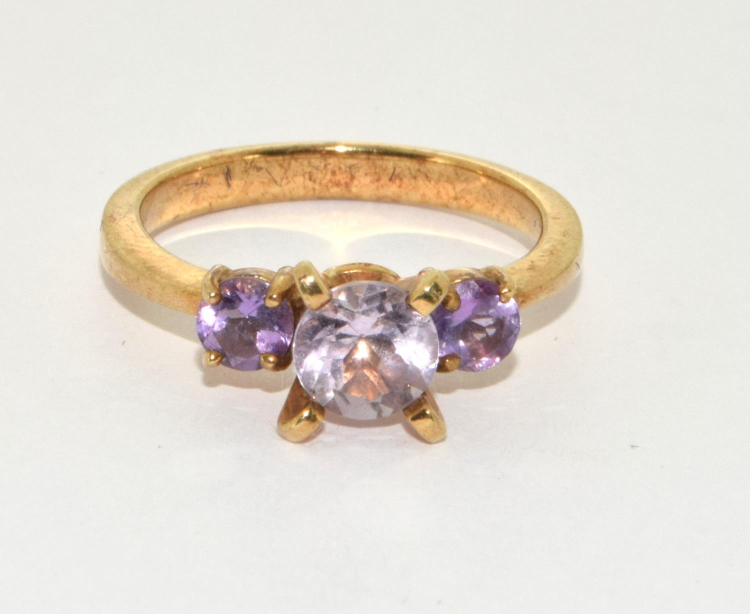9ct gold ladies 3 stone Amethyst and tanzanite ring size N - Image 5 of 5