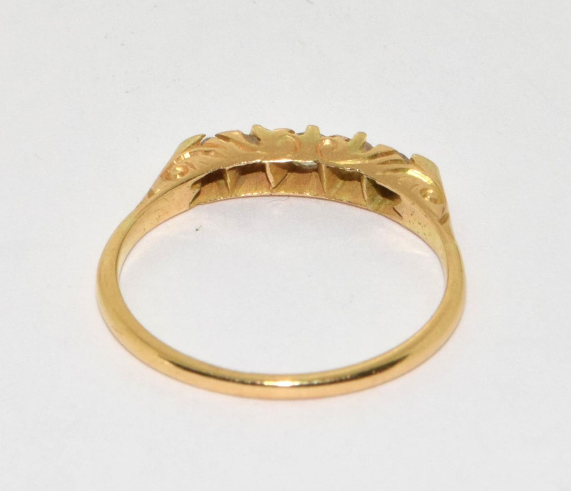 18ct gold antique set 5 stone ladies diamond ring 3g size N - Image 3 of 6