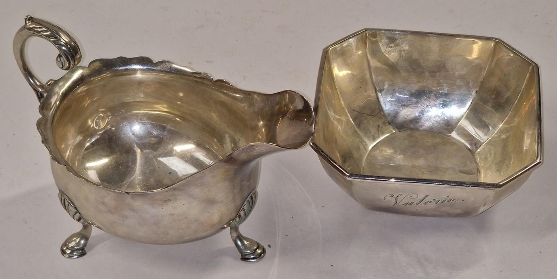 925 silver 3 leg sauce boat by Goldsmith and company. together a silver sugar bowl 350g - Image 2 of 5