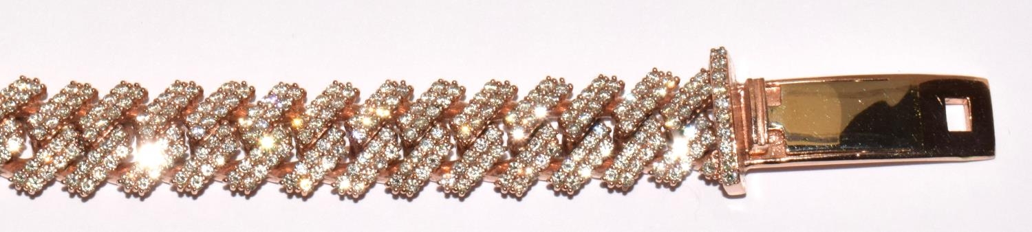 10ct rose gold Diamond encrusted bracelet set with approx 5ct diamonds in a herring bone pattern - Image 5 of 9