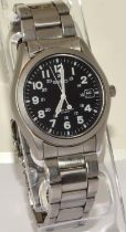 Seiko Military style quartz watch ref: 7n42-8260 on stainless steel strap working when