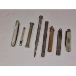 Interesting collections of silver and other curios to include a gold Samson Mordan pen