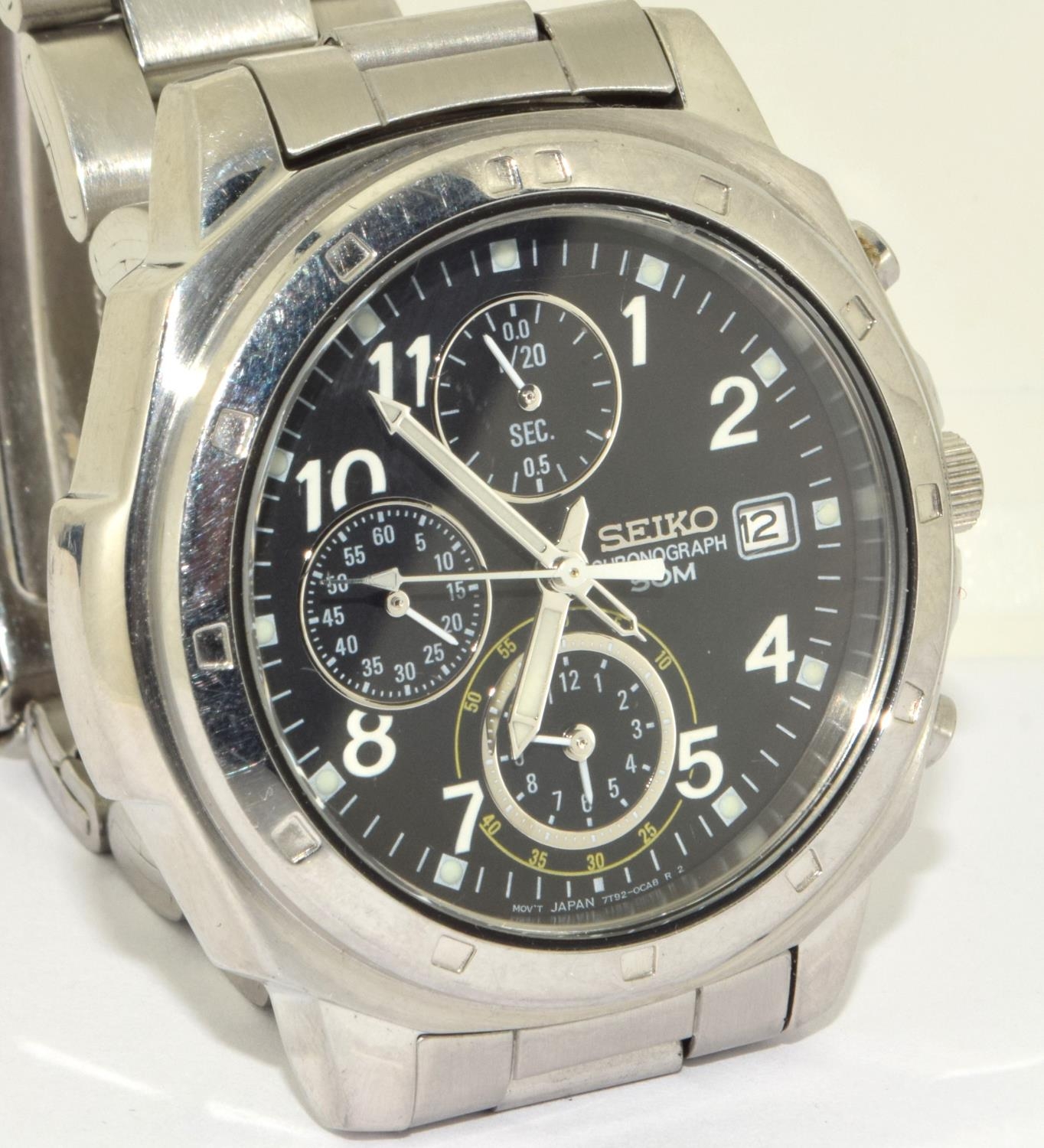 Seiko quartz Chronograph ref:7T92-0CA0 on stainless steel strap. Working when catalogued. (ref:14) - Image 6 of 6