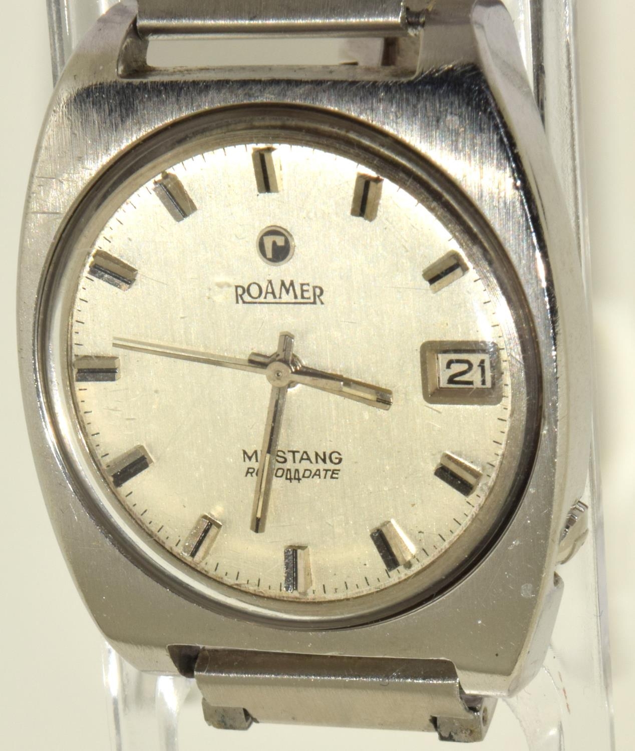 Vintage gents 1960's Roamer Mustang 44 Roto Date automatic watch with fitted vintage stainless rally - Image 2 of 6