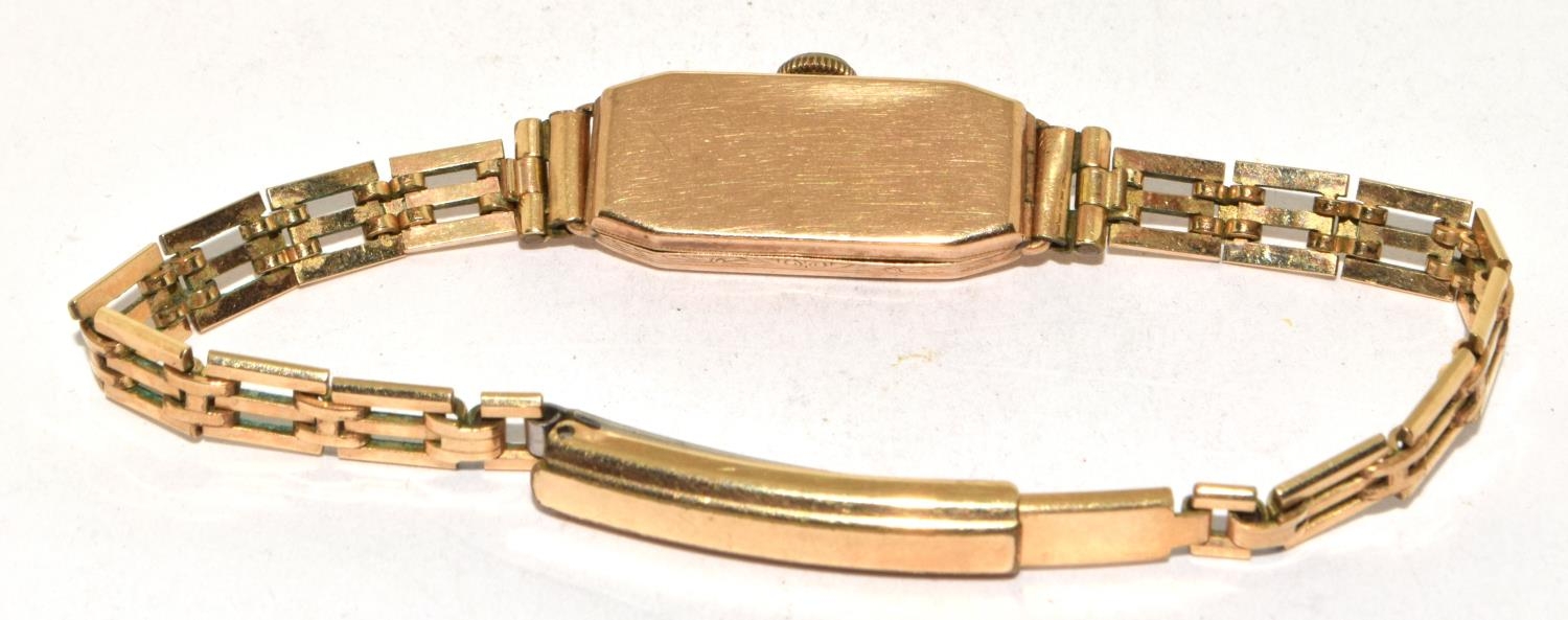 Ladies 9ct gold watch on fancy 3 bar bracelet - Image 2 of 2