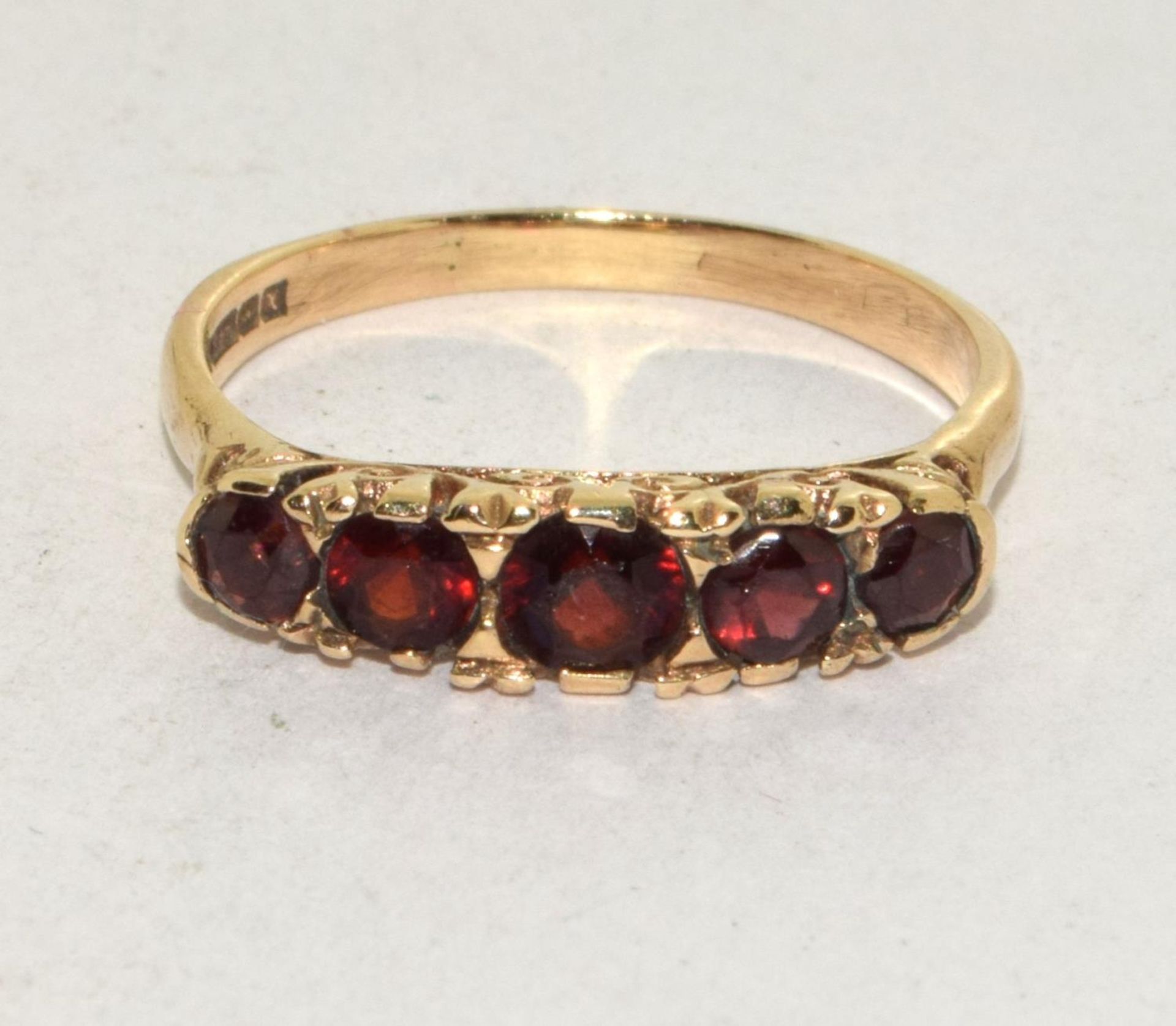 Vintage 9ct gold 5 stone Garnet ring 2.8g size Q - Image 5 of 5