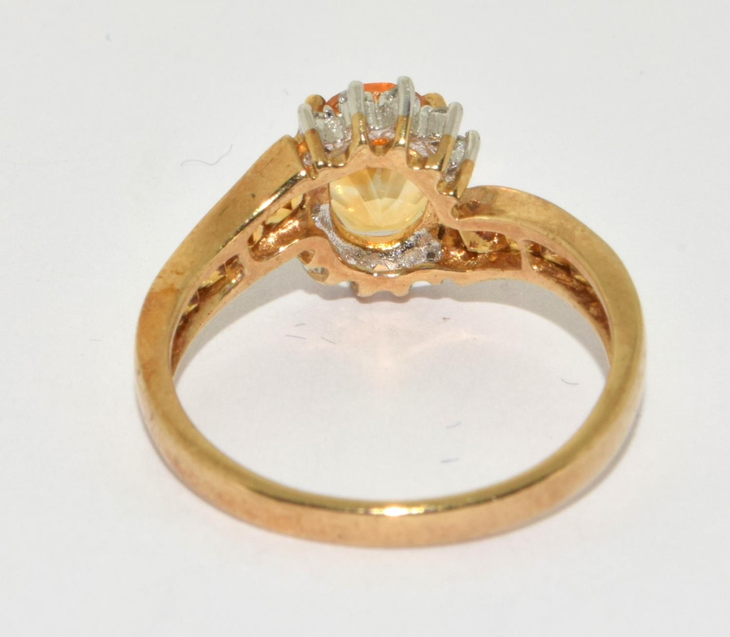 9ct gold ladies Diamond and Amber set ring with amber stones to the shank size P - Image 3 of 5