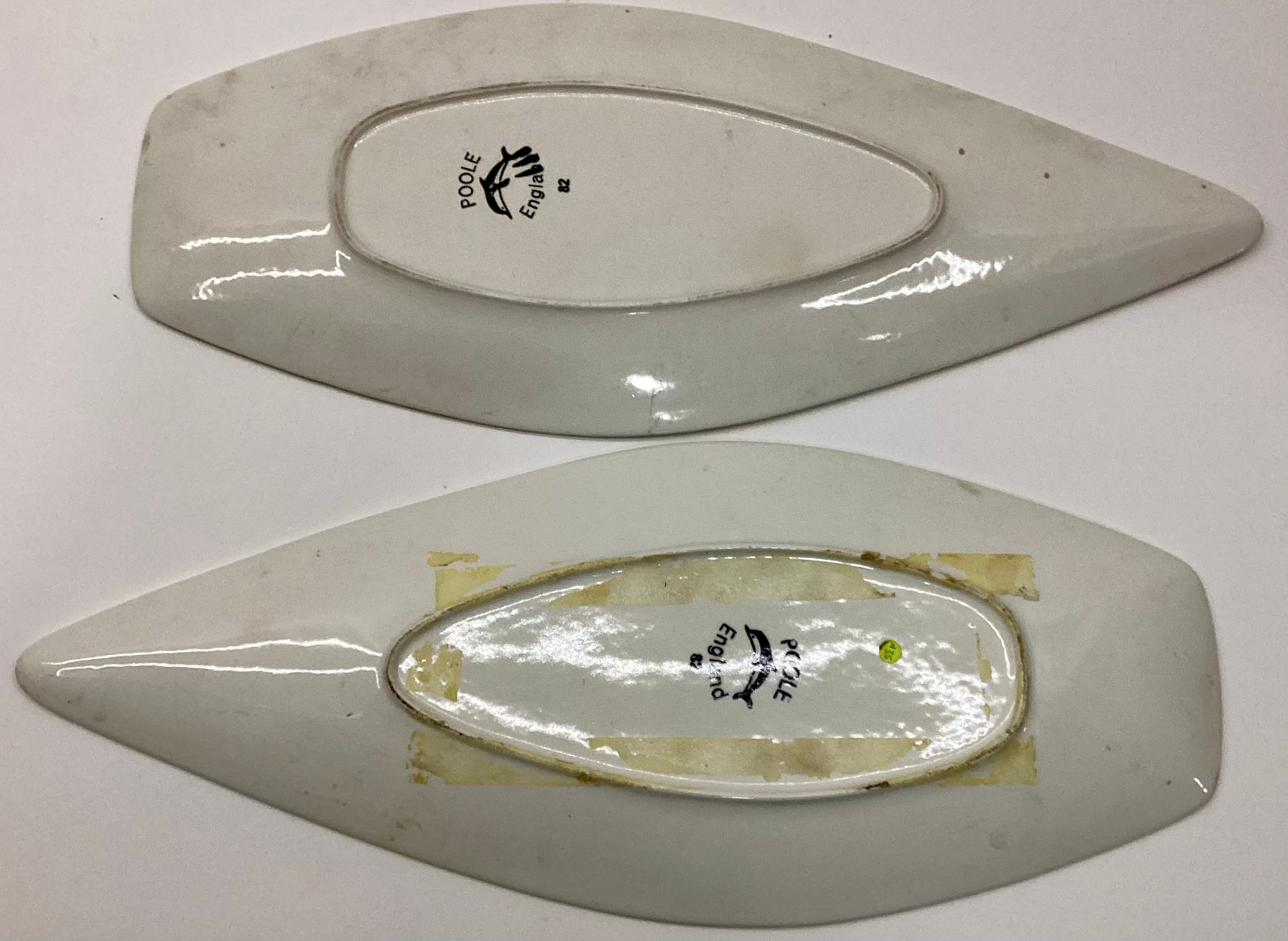 Poole Pottery shape 82 Delphis spear dish together with one other (2) - Image 2 of 2