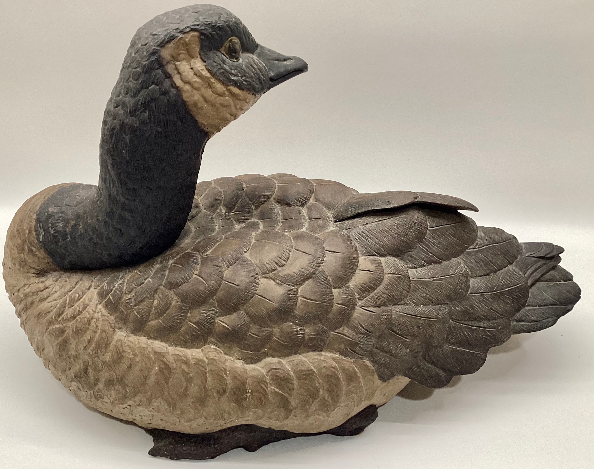 Poole Pottery Stoneware large model of a Canada Goose designed by Barbara Linley-Adams, this - Bild 3 aus 5