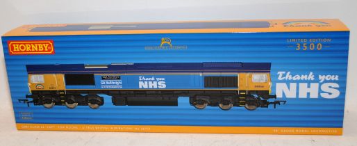 Hornby OO gauge Railfreight Class 66 Captain Tom Moore (Thank You NHS) Limited Edition Locomotive