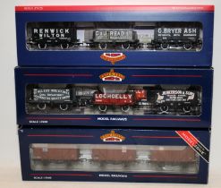 Bachmann OO gauge Collectors Club Exclusive goods wagons sets 37-075K and 37-078K c/w Modelzone