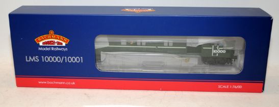 Bachmann OO gauge LMS 10000/10001 Locomotive BR Green, Eggshell Blue Waistband ref:31-996. Boxed