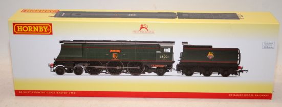 Hornby OO gauge West Country Class Locomotive Exeter ref:R3115. Boxed