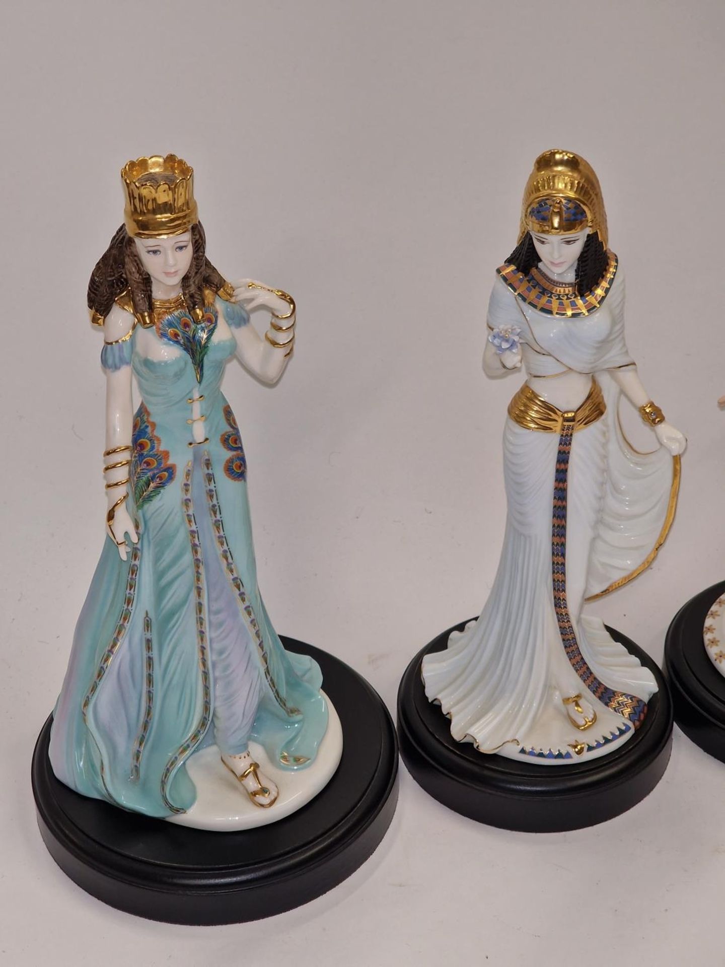 Coalport limited edition collection of David Cornell figurines on wooden bases (5). - Image 2 of 5