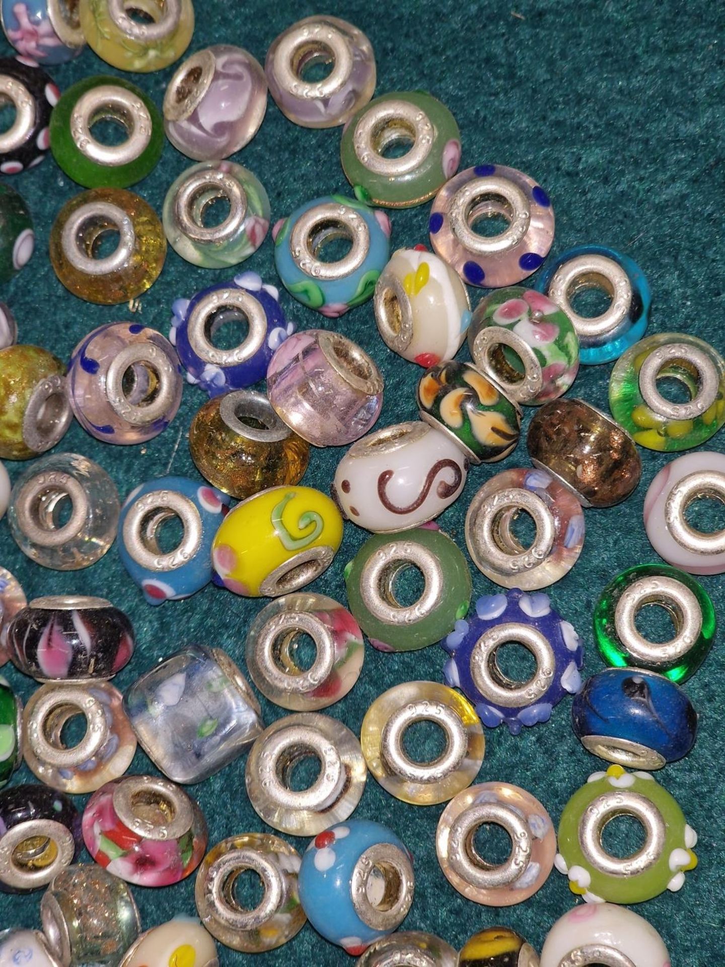 Quantity of miscellaneous charm beads. - Image 2 of 3