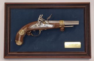 Franklin Mint Napoleon flintlock non firing pistol replica display "Le Pistolet A Sliex Napoleonien"