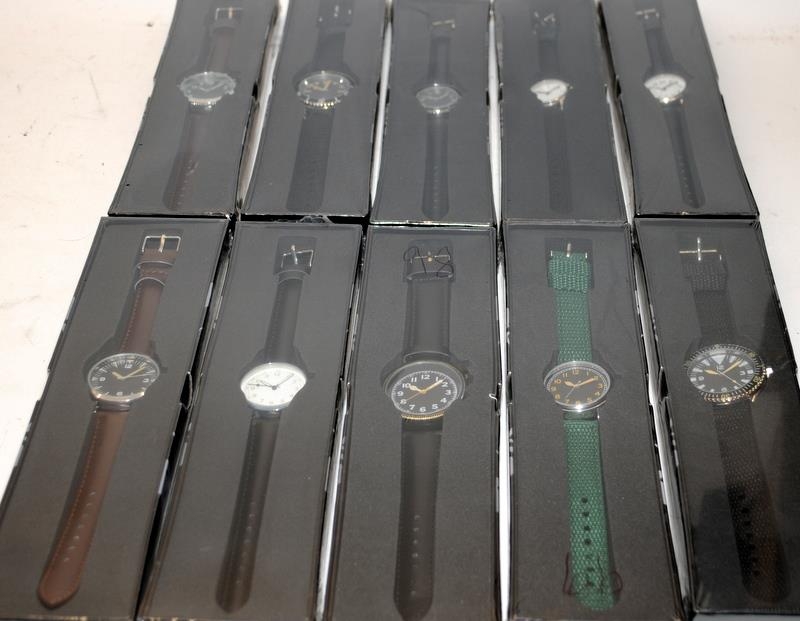 Eaglemoss Military Watches collection: Issues 91 to 100. Ten watches still sealed in boxes c/w - Bild 3 aus 3