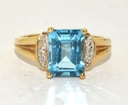 9ct gold ladies Diamond and Blue topaz statement ring size N