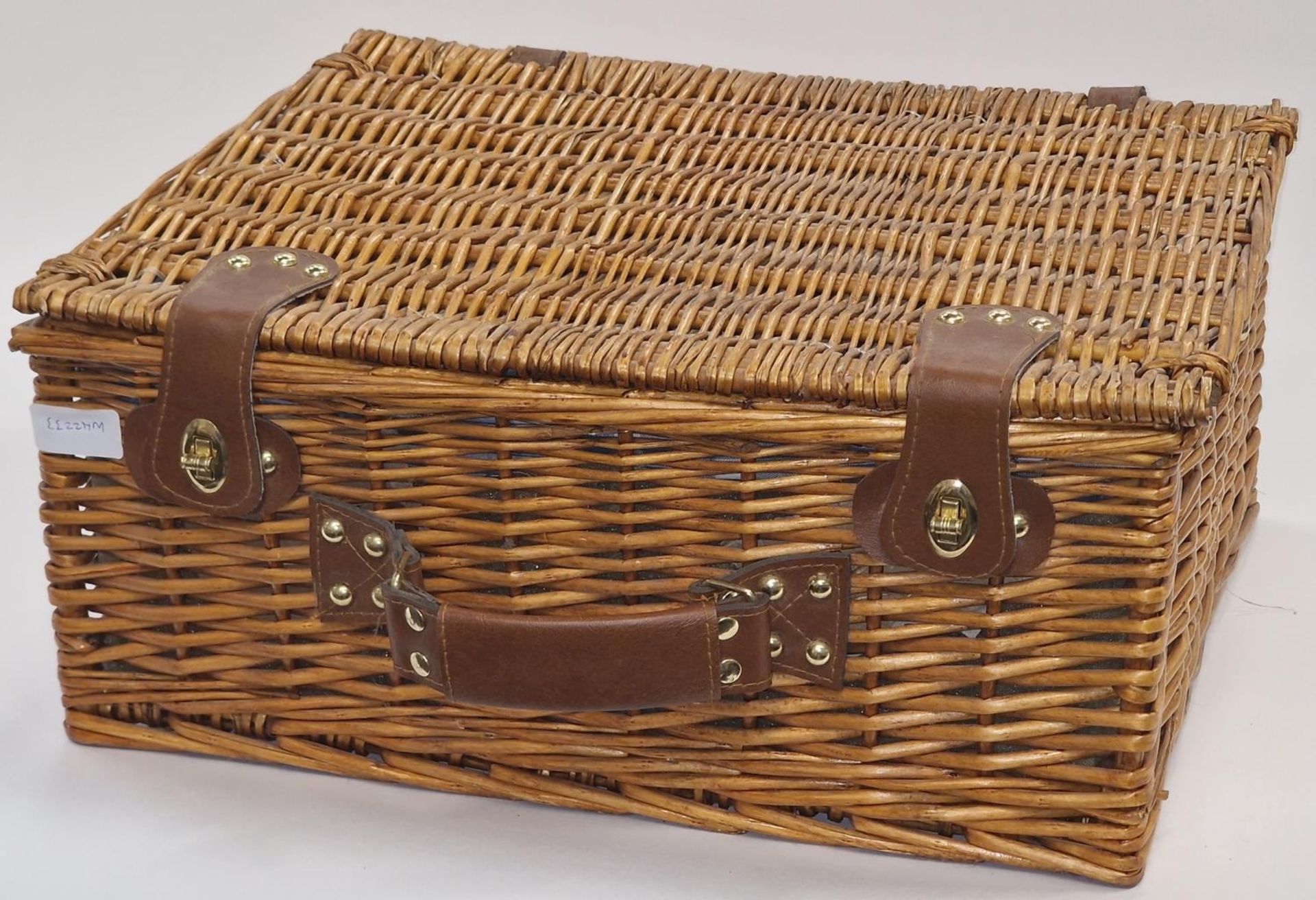 A vintage wicker complete picnic set for two looks unused. - Image 4 of 4