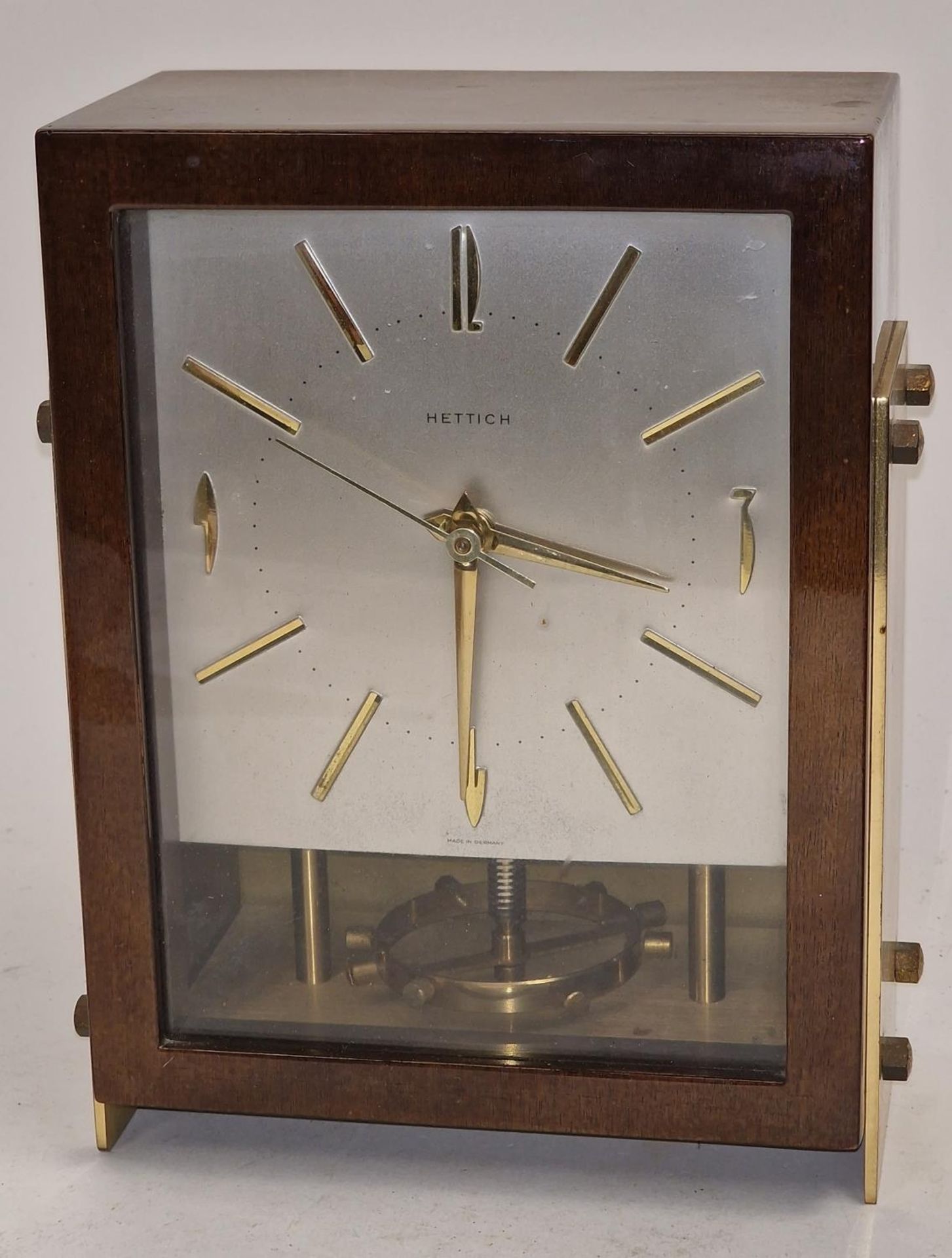 Hettich German mid 20th century vintage table clock 20cm tall.