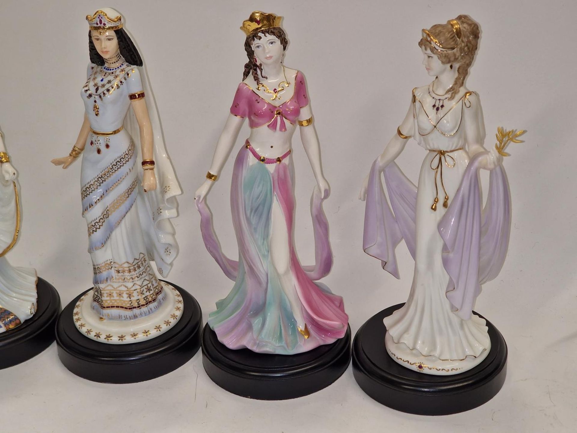 Coalport limited edition collection of David Cornell figurines on wooden bases (5). - Image 3 of 5