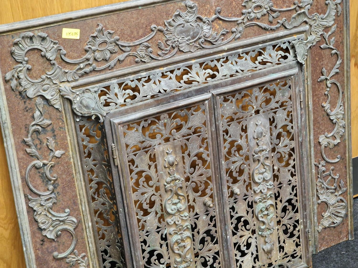 Antique French cast metal fire surround with doors to centre 96x85cm. - Image 4 of 5