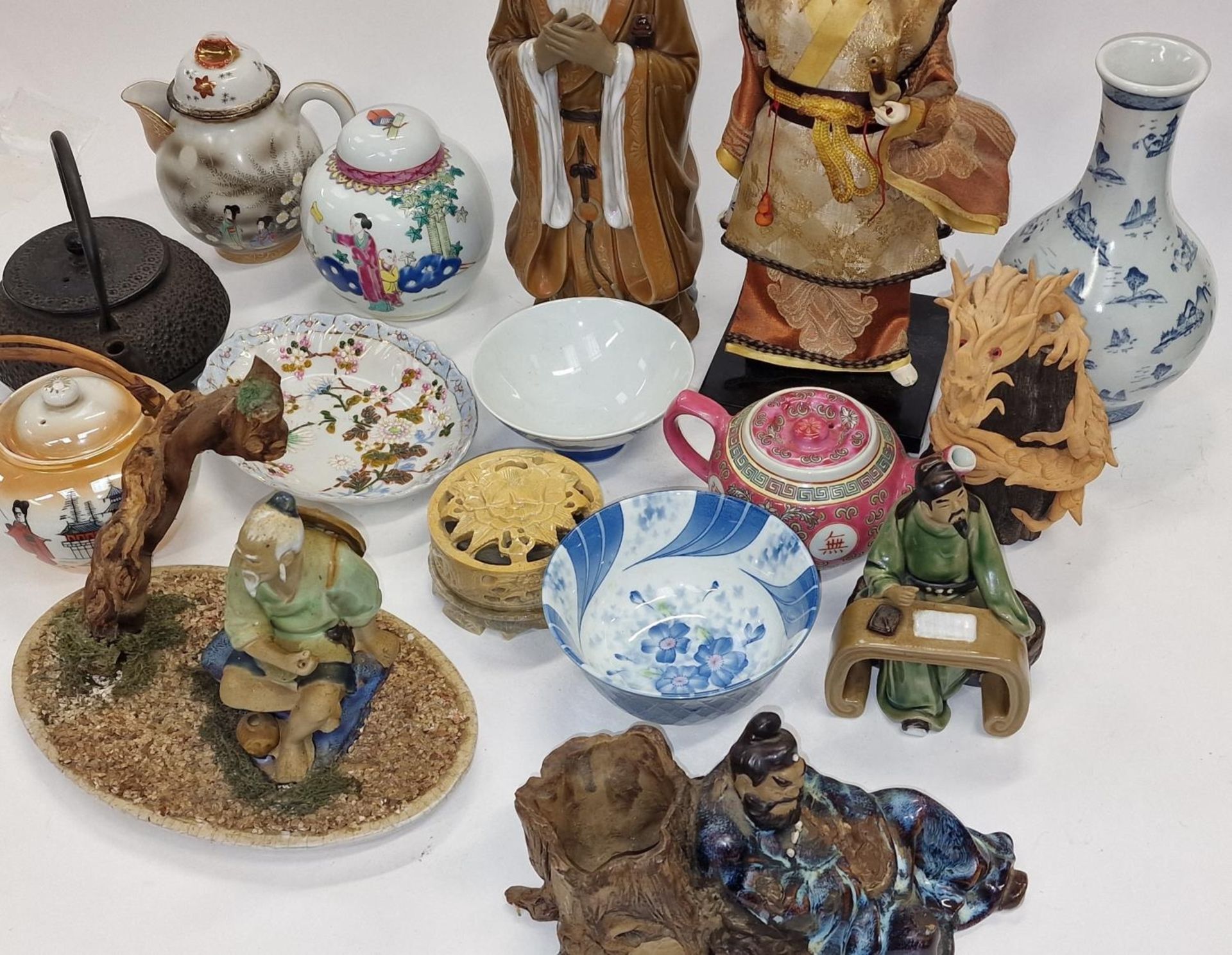 Large collection of oriental related ceramics and other items of interest. - Image 2 of 2