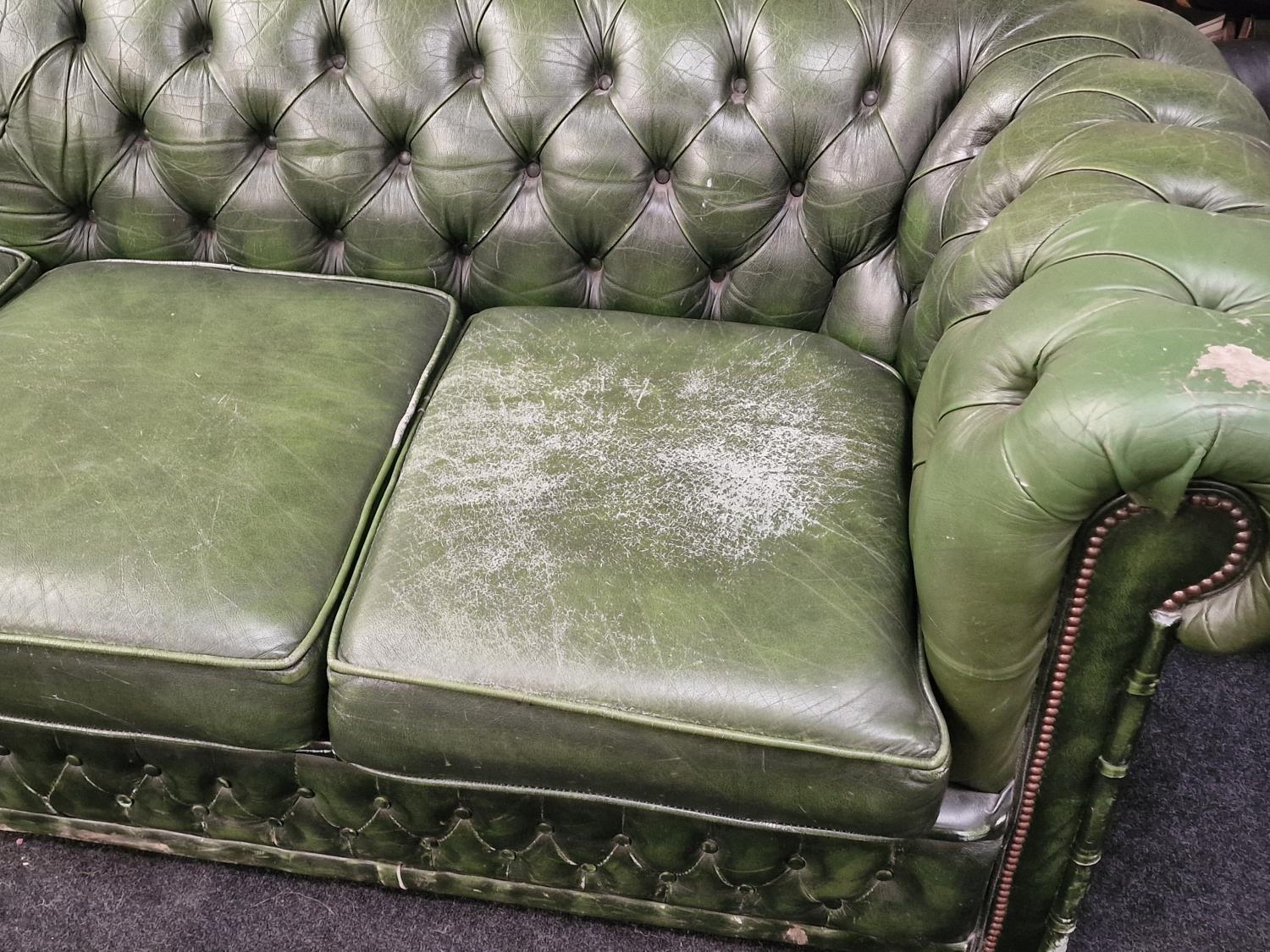 3 seat leather button back chesterfield sofa 70x200x80cm - Image 3 of 4