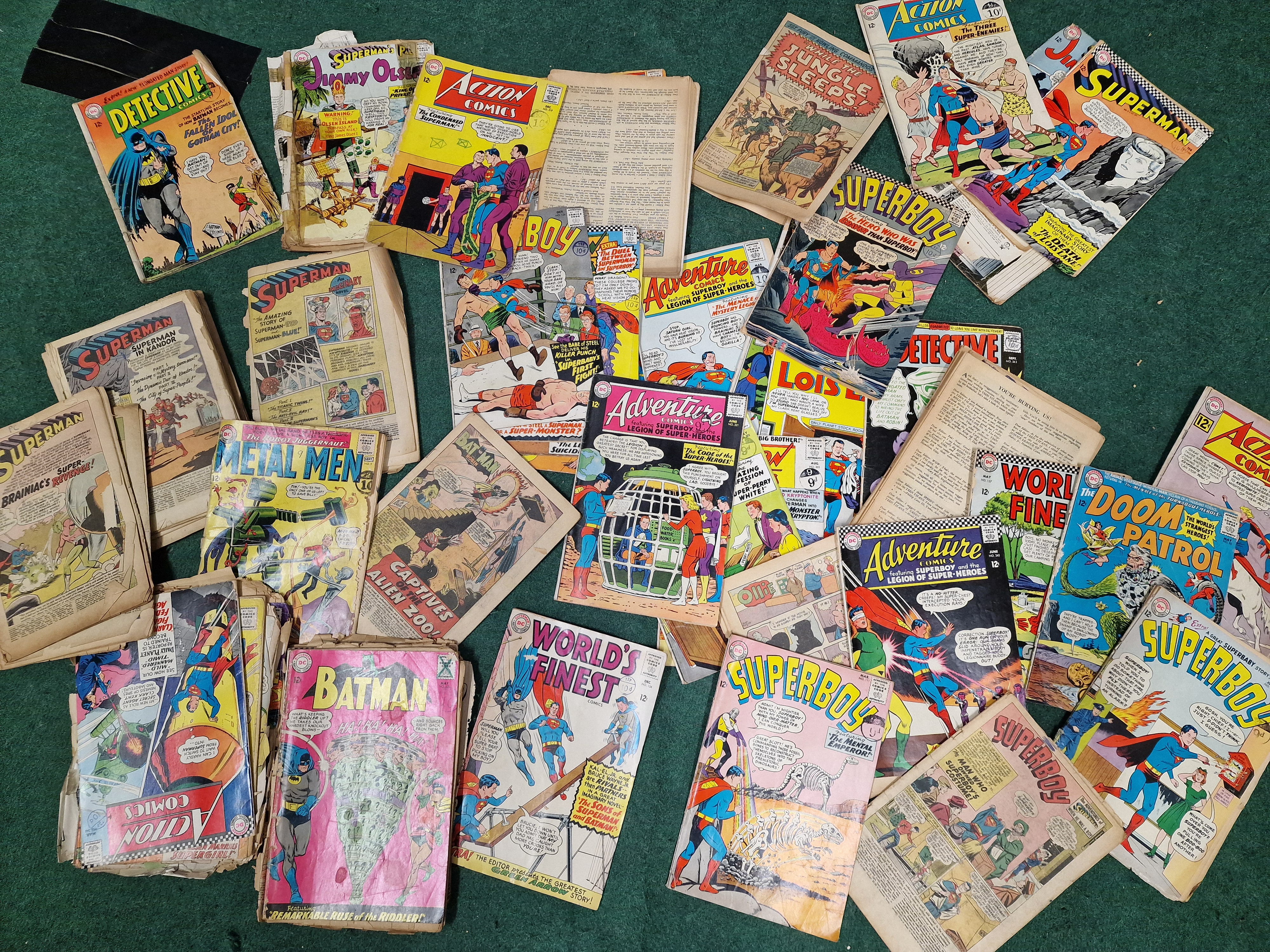Collection of mainly DC vintage comics in various conditions to include X Men, Superman etc. - Image 3 of 3