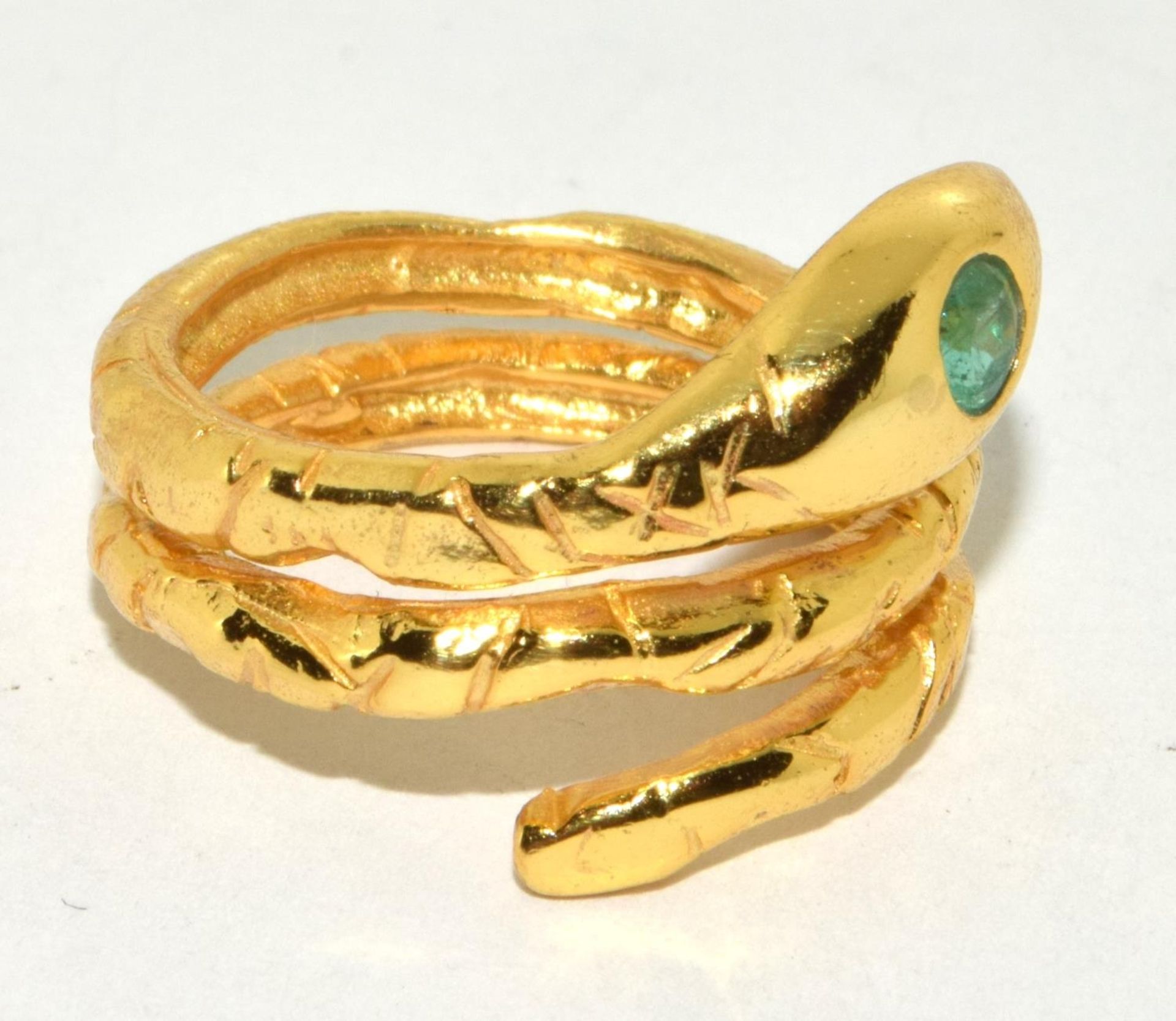Natural emerald and gold on silver snake ring Size P. - Image 2 of 3