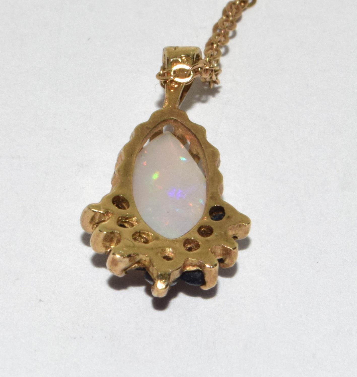 9ct gold ladies Opal and Sapphire pendant necklace with a chain 40cm - Image 5 of 6