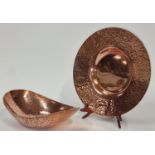 Vintage Rhodesia solid copper plate with stand together with a copper bowl (2).