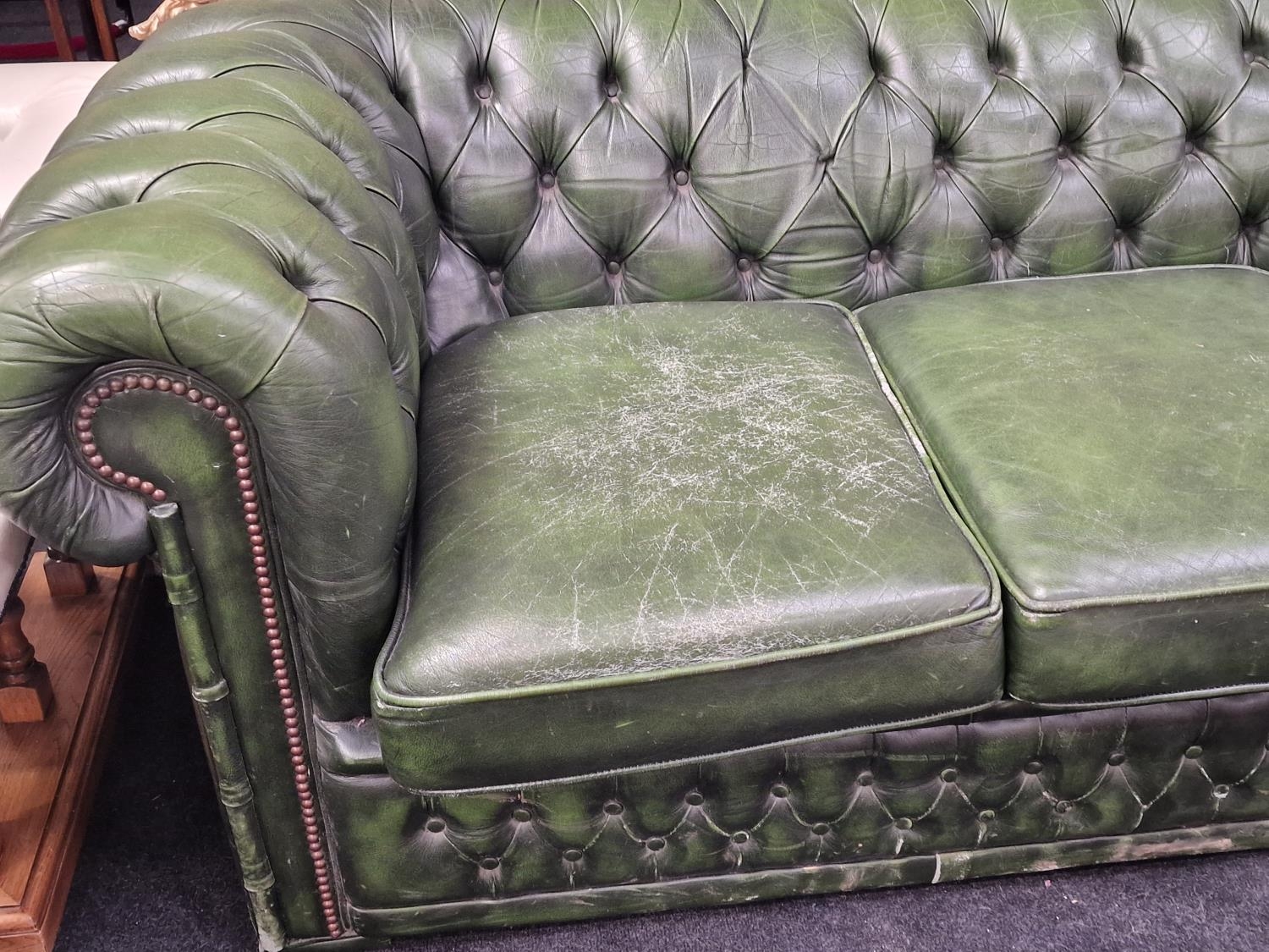 3 seat leather button back chesterfield sofa 70x200x80cm - Image 2 of 4