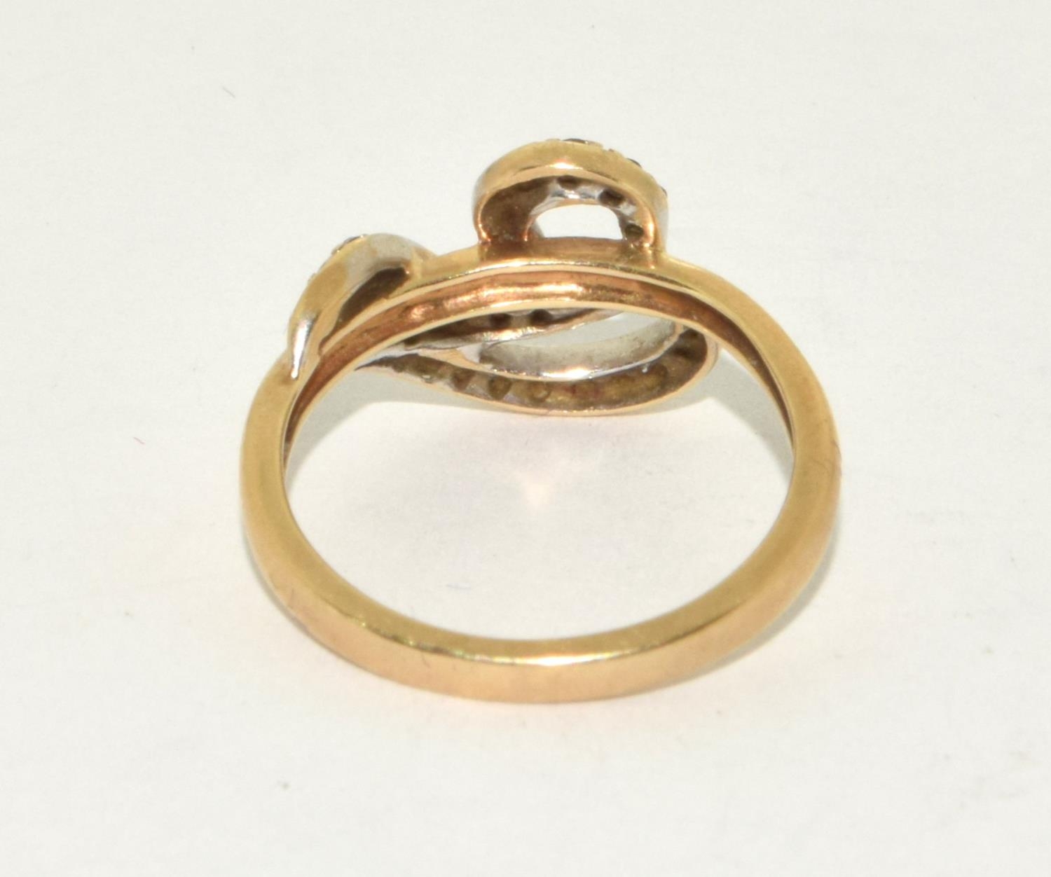 9ct gold ladies designer Diamond swirl ring size N - Image 3 of 5