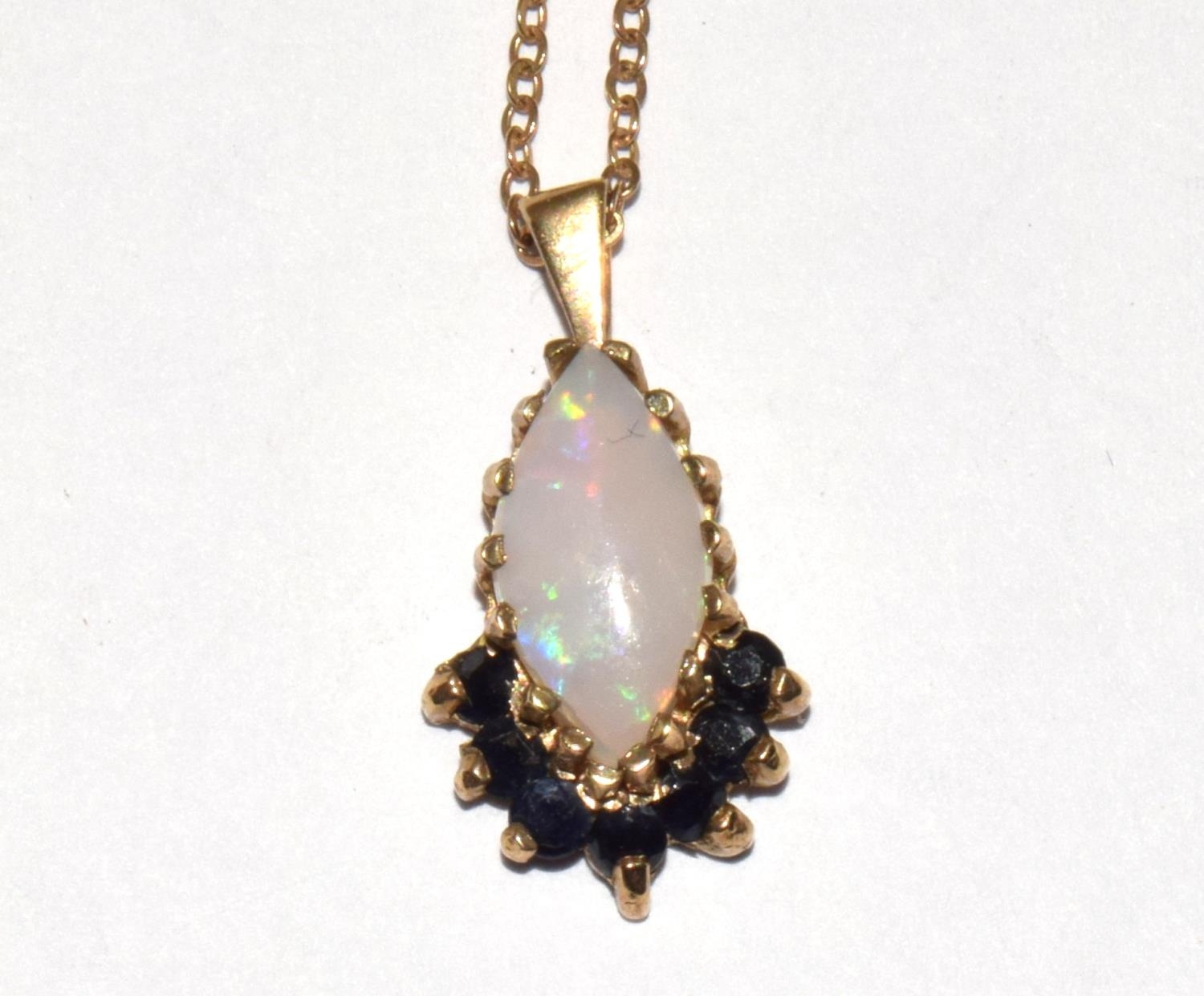 9ct gold ladies Opal and Sapphire pendant necklace with a chain 40cm - Image 2 of 6