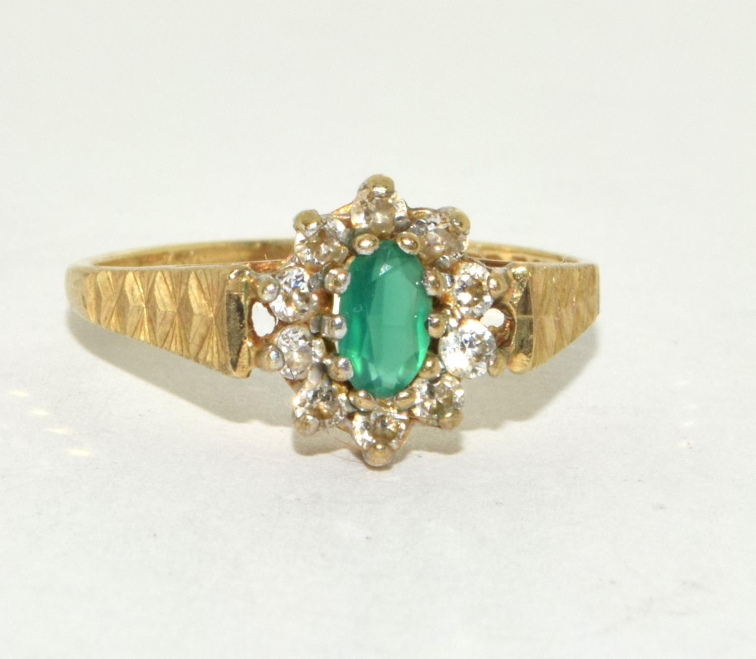 9ct gold ladies emerald colour cluster ring size K