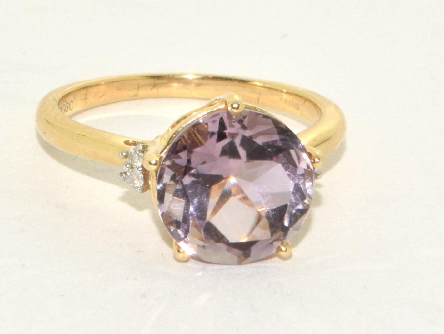 9ct gold ladies Large Amethyst solitaire with of set Diamond ring size N - Image 5 of 5