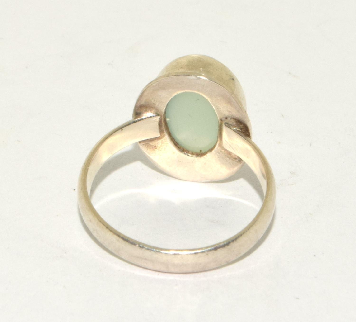 A 925 silver chalcedony ring Size O - Image 3 of 3